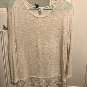H&M 3/4 sleeve white thin sweater with cute lace detail